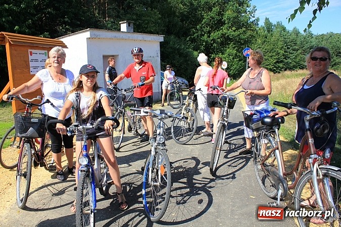 Zdjęcie w galerii na portalu naszraciborz.pl: Otwarto nową ścieżkę rowerową w Borucinie! wiadomości z regionu