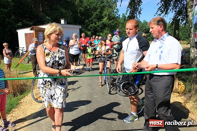 Zdjęcie w galerii na portalu naszraciborz.pl: Otwarto nową ścieżkę rowerową w Borucinie! wiadomości z regionu