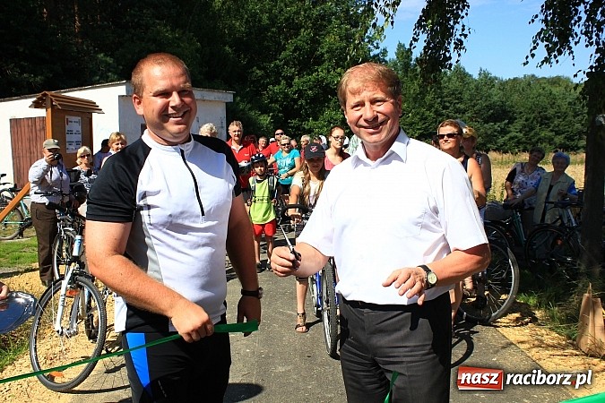 Zdjęcie w galerii na portalu naszraciborz.pl: Otwarto nową ścieżkę rowerową w Borucinie! wiadomości z regionu