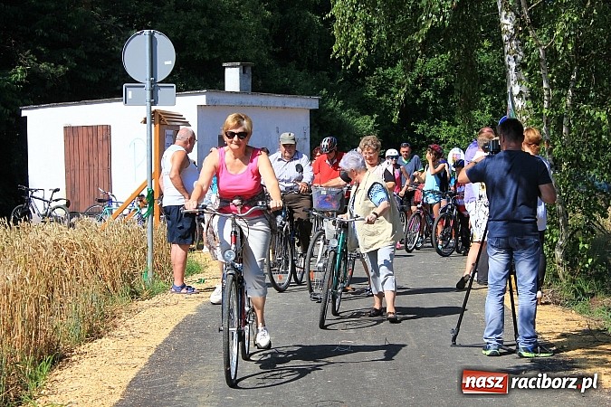 Zdjęcie w galerii na portalu naszraciborz.pl: Otwarto nową ścieżkę rowerową w Borucinie! wiadomości z regionu