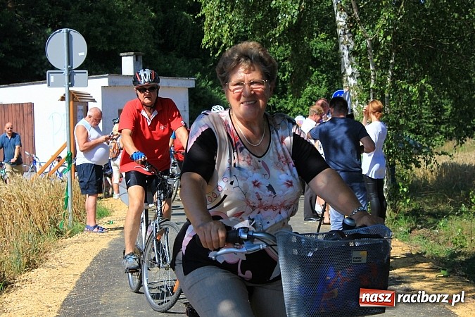 Zdjęcie w galerii na portalu naszraciborz.pl: Otwarto nową ścieżkę rowerową w Borucinie! wiadomości z regionu