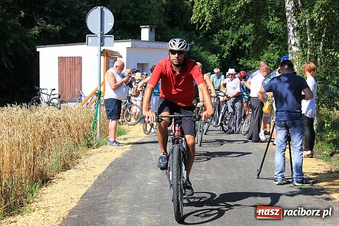 Zdjęcie w galerii na portalu naszraciborz.pl: Otwarto nową ścieżkę rowerową w Borucinie! wiadomości z regionu