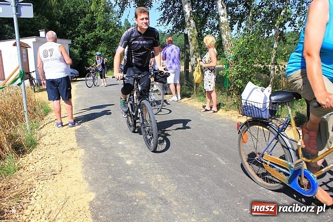 Zdjęcie w galerii na portalu naszraciborz.pl: Otwarto nową ścieżkę rowerową w Borucinie! wiadomości z regionu