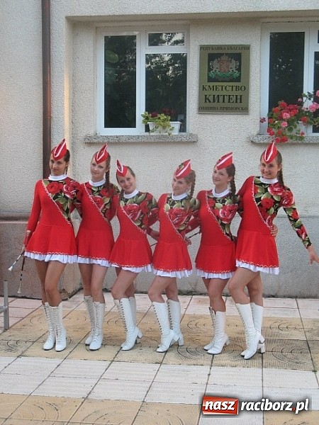 Zdjęcie w galerii na portalu naszraciborz.pl: Tancerze Źródła wrócili z festiwalu w Bułgarii wiadomości z regionu