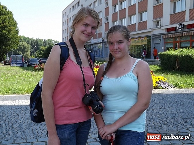 Zdjęcie w galerii na portalu naszraciborz.pl: Aparat fotograficzny to nie karabin maszynowy wiadomości z regionu