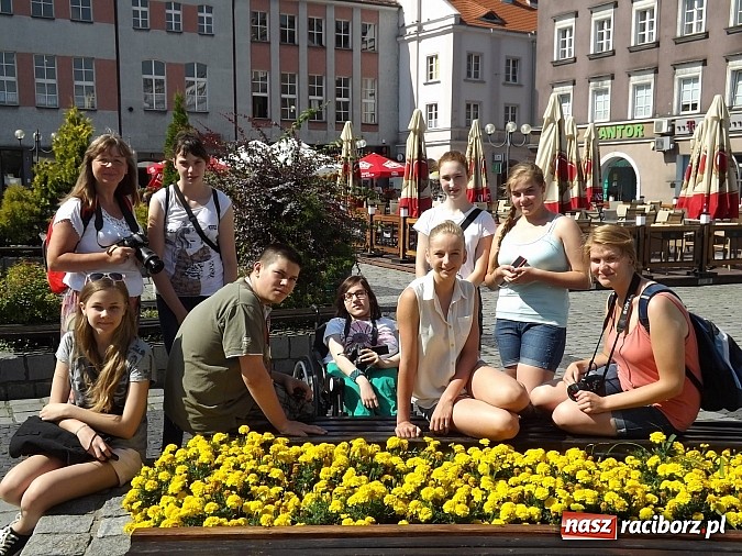 Zdjęcie w galerii na portalu naszraciborz.pl: Aparat fotograficzny to nie karabin maszynowy wiadomości z regionu
