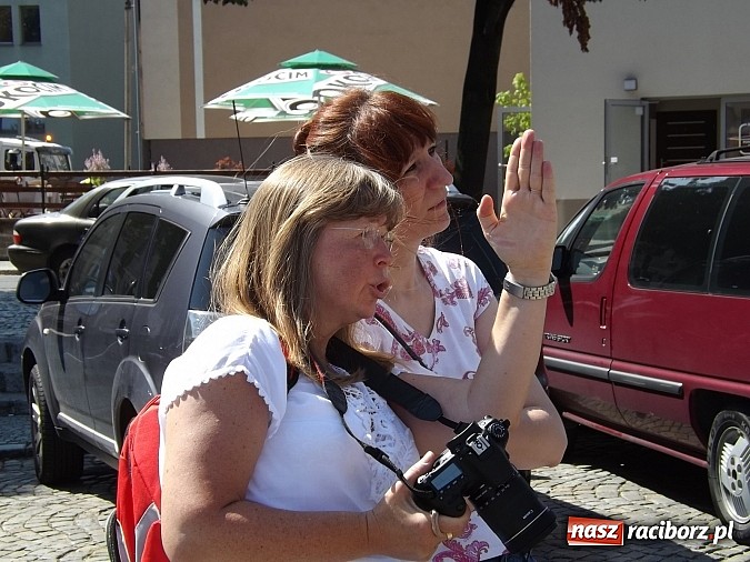 Zdjęcie w galerii na portalu naszraciborz.pl: Aparat fotograficzny to nie karabin maszynowy wiadomości z regionu
