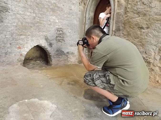 Zdjęcie w galerii na portalu naszraciborz.pl: Aparat fotograficzny to nie karabin maszynowy wiadomości z regionu
