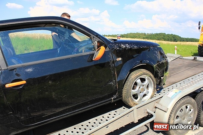 Zdjęcie w galerii na portalu naszraciborz.pl: Szonowice: ciężarowe volvo zderzyło się z lupo wiadomości z regionu