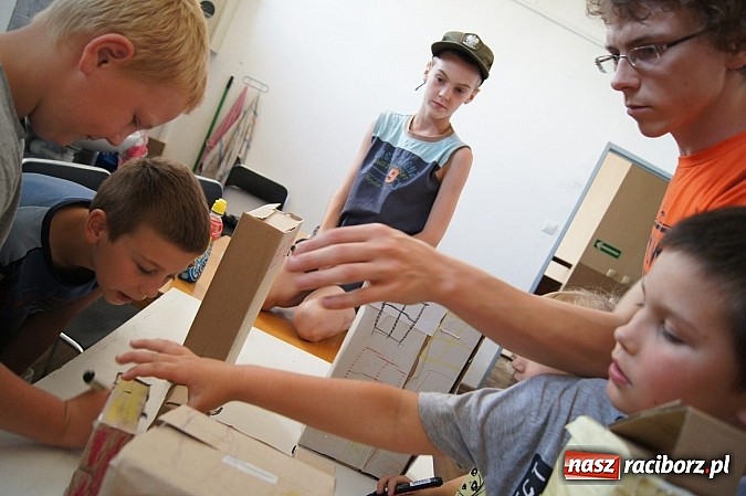 Zdjęcie w galerii na portalu naszraciborz.pl: O ekologii na warsztatach w GCK w Nędzy wiadomości z regionu