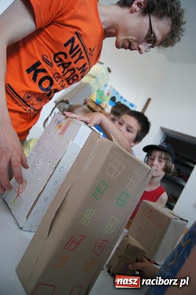 Zdjęcie w galerii na portalu naszraciborz.pl: O ekologii na warsztatach w GCK w Nędzy wiadomości z regionu