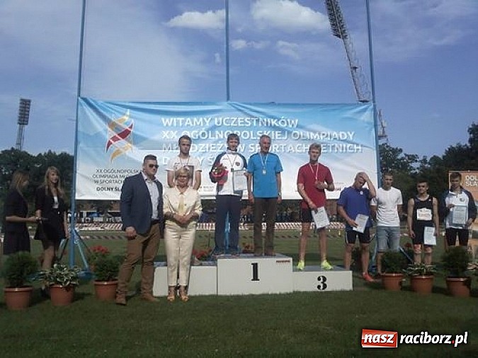 Zdjęcie w galerii na portalu naszraciborz.pl: Lekka atletyka. Sprinterski popis Kacpra Wieczorka wiadomości z regionu