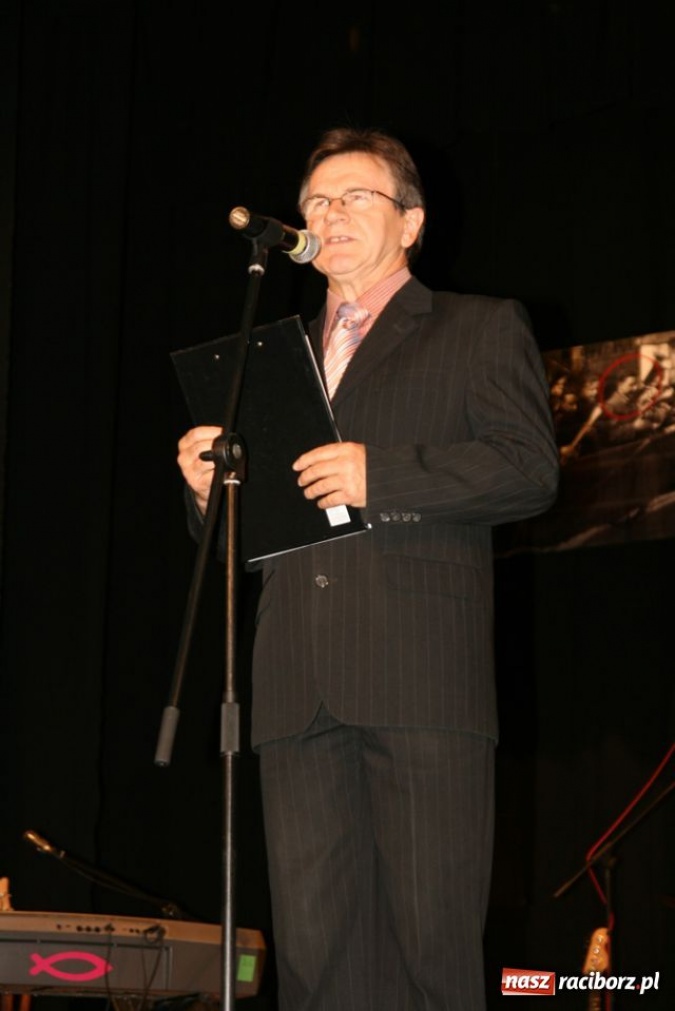 Zdjęcie w galerii na portalu naszraciborz.pl: UNITAS IN VERITATE - kolejni laureaci  wiadomości z regionu