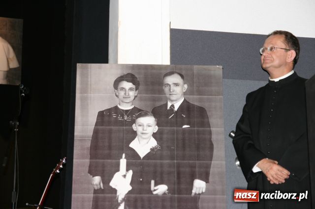 Zdjęcie w galerii na portalu naszraciborz.pl: UNITAS IN VERITATE - kolejni laureaci  wiadomości z regionu