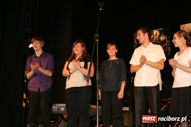 Zdjęcie w galerii na portalu naszraciborz.pl: UNITAS IN VERITATE - kolejni laureaci  wiadomości z regionu