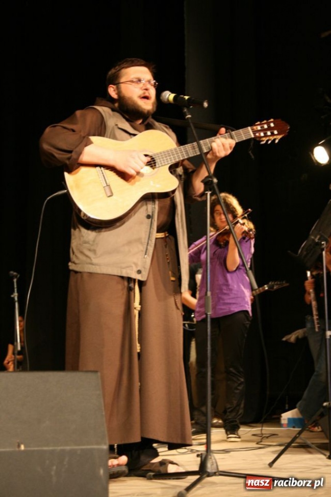 Zdjęcie w galerii na portalu naszraciborz.pl: UNITAS IN VERITATE - kolejni laureaci  wiadomości z regionu