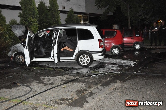 Zdjęcie w galerii na portalu naszraciborz.pl: Zatrzymano 31-latka mogącego mieć związek z pożarem opla na Katowickiej! wiadomości z regionu