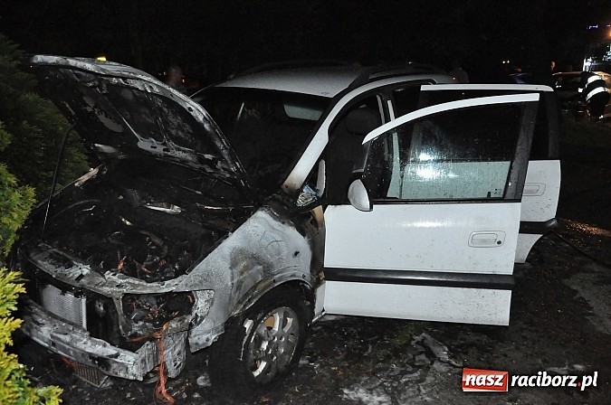 Zdjęcie w galerii na portalu naszraciborz.pl: Zatrzymano 31-latka mogącego mieć związek z pożarem opla na Katowickiej! wiadomości z regionu