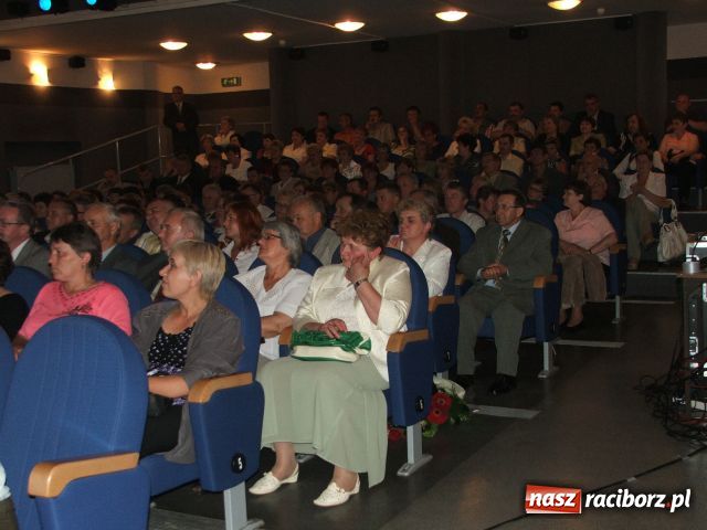 Zdjęcie w galerii na portalu naszraciborz.pl: Złote gody NOWOCZESNEJ wiadomości z regionu