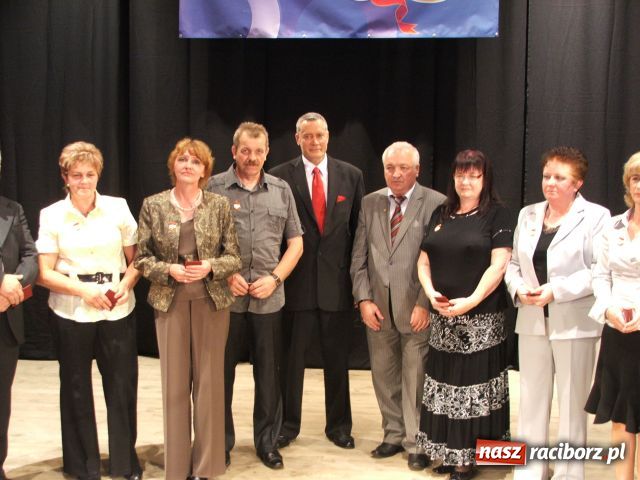 Zdjęcie w galerii na portalu naszraciborz.pl: Złote gody NOWOCZESNEJ wiadomości z regionu