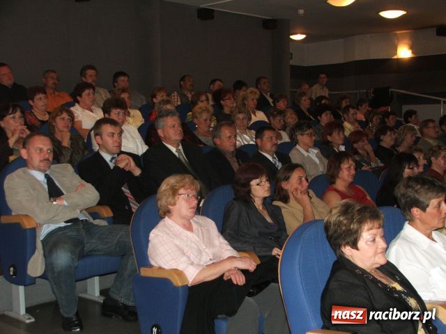 Zdjęcie w galerii na portalu naszraciborz.pl: Złote gody NOWOCZESNEJ wiadomości z regionu