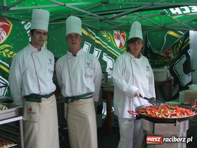 Zdjęcie w galerii na portalu naszraciborz.pl: Złote gody NOWOCZESNEJ wiadomości z regionu