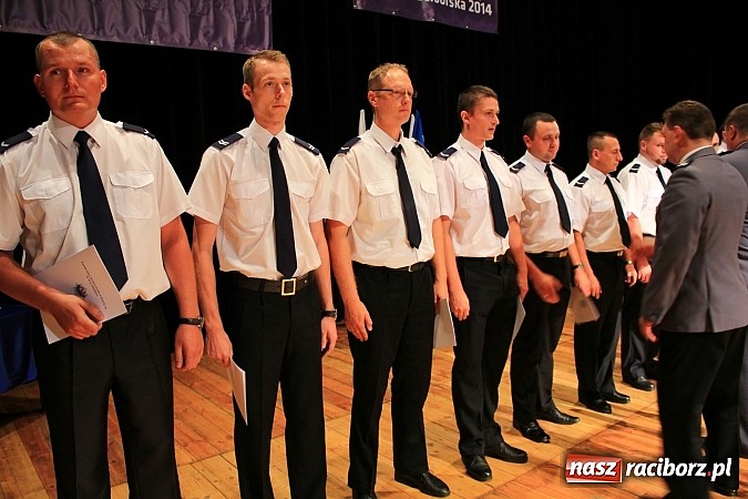 Zdjęcie w galerii na portalu naszraciborz.pl: Powiatowe Święto Policji w Kuźni Raciborskiej. 83 policjant&oacute;w otrzymało awanse wiadomości z regionu