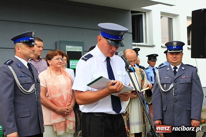 Zdjęcie w galerii na portalu naszraciborz.pl: Powiatowe Święto Policji w Kuźni Raciborskiej. 83 policjant&oacute;w otrzymało awanse wiadomości z regionu