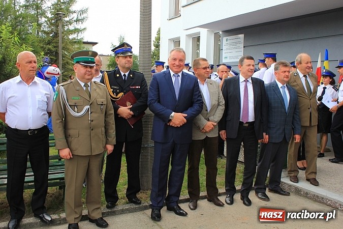 Zdjęcie w galerii na portalu naszraciborz.pl: Powiatowe Święto Policji w Kuźni Raciborskiej. 83 policjant&oacute;w otrzymało awanse wiadomości z regionu