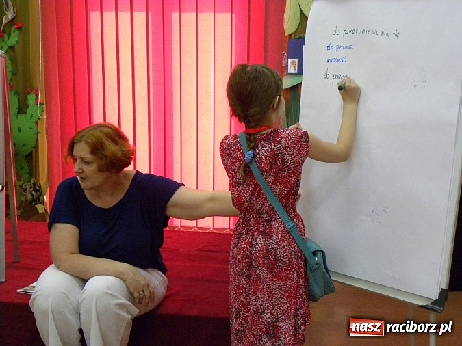 Zdjęcie w galerii na portalu naszraciborz.pl: Zanim włączysz kompa, lepiej żebyś wiedział, co po sieciach stąpa!  wiadomości z regionu