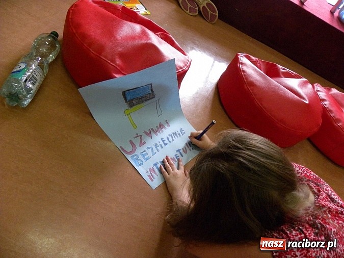 Zdjęcie w galerii na portalu naszraciborz.pl: Zanim włączysz kompa, lepiej żebyś wiedział, co po sieciach stąpa!  wiadomości z regionu