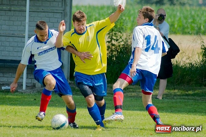 Zdjęcie w galerii na portalu naszraciborz.pl: Puchar Wójta 2014: Bieńkowice i Tworków w finale. Owsiszcze trzecie. Rywale zrezygnowali wiadomości z regionu