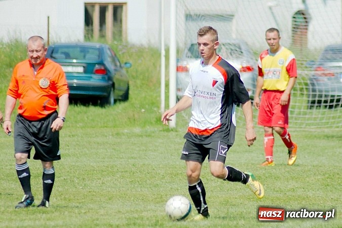 Zdjęcie w galerii na portalu naszraciborz.pl: Puchar Wójta 2014: Bieńkowice i Tworków w finale. Owsiszcze trzecie. Rywale zrezygnowali wiadomości z regionu