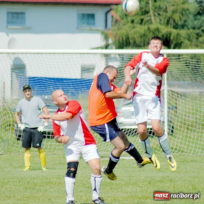 Zdjęcie w galerii na portalu naszraciborz.pl: Puchar Wójta 2014: Bieńkowice i Tworków w finale. Owsiszcze trzecie. Rywale zrezygnowali wiadomości z regionu