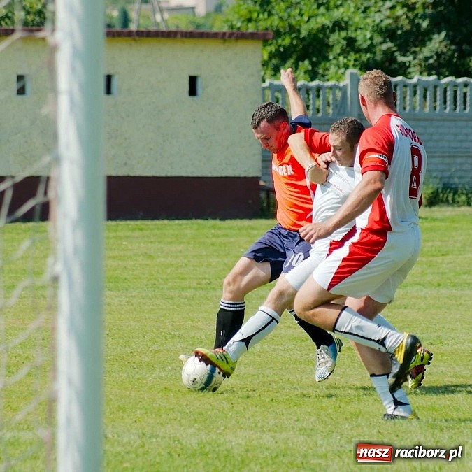 Zdjęcie w galerii na portalu naszraciborz.pl: Puchar Wójta 2014: Bieńkowice i Tworków w finale. Owsiszcze trzecie. Rywale zrezygnowali wiadomości z regionu
