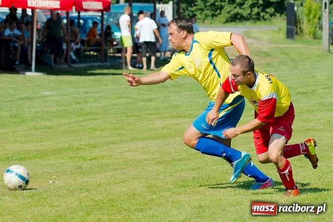 Zdjęcie w galerii na portalu naszraciborz.pl: Puchar Wójta 2014: Bieńkowice i Tworków w finale. Owsiszcze trzecie. Rywale zrezygnowali wiadomości z regionu