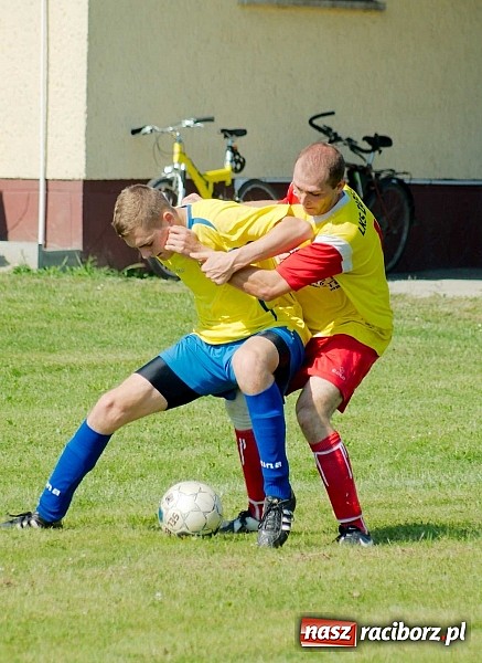Zdjęcie w galerii na portalu naszraciborz.pl: Puchar Wójta 2014: Bieńkowice i Tworków w finale. Owsiszcze trzecie. Rywale zrezygnowali wiadomości z regionu