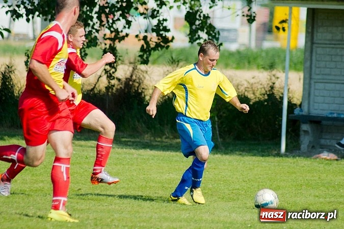 Zdjęcie w galerii na portalu naszraciborz.pl: Puchar Wójta 2014: Bieńkowice i Tworków w finale. Owsiszcze trzecie. Rywale zrezygnowali wiadomości z regionu