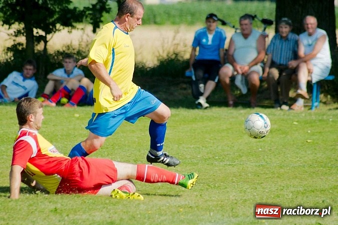 Zdjęcie w galerii na portalu naszraciborz.pl: Puchar Wójta 2014: Bieńkowice i Tworków w finale. Owsiszcze trzecie. Rywale zrezygnowali wiadomości z regionu