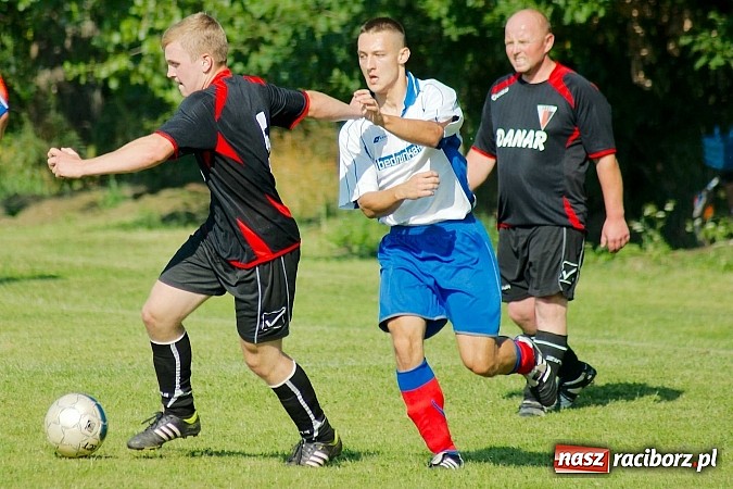 Zdjęcie w galerii na portalu naszraciborz.pl: Puchar Wójta 2014: Bieńkowice i Tworków w finale. Owsiszcze trzecie. Rywale zrezygnowali wiadomości z regionu