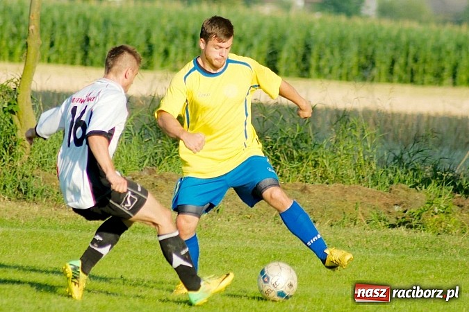 Zdjęcie w galerii na portalu naszraciborz.pl: Puchar Wójta 2014: Bieńkowice i Tworków w finale. Owsiszcze trzecie. Rywale zrezygnowali wiadomości z regionu