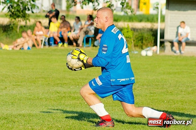 Zdjęcie w galerii na portalu naszraciborz.pl: Puchar Wójta 2014: Bieńkowice i Tworków w finale. Owsiszcze trzecie. Rywale zrezygnowali wiadomości z regionu