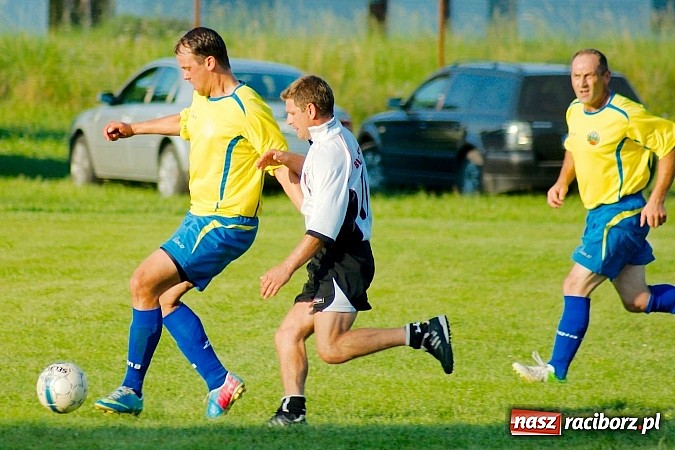 Zdjęcie w galerii na portalu naszraciborz.pl: Puchar Wójta 2014: Bieńkowice i Tworków w finale. Owsiszcze trzecie. Rywale zrezygnowali wiadomości z regionu