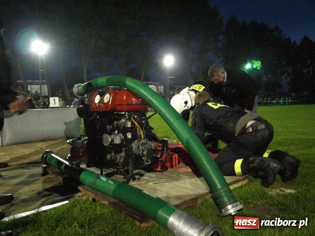 Zdjęcie w galerii na portalu naszraciborz.pl: Strażackie SHOW w Bolesławiu wiadomości z regionu