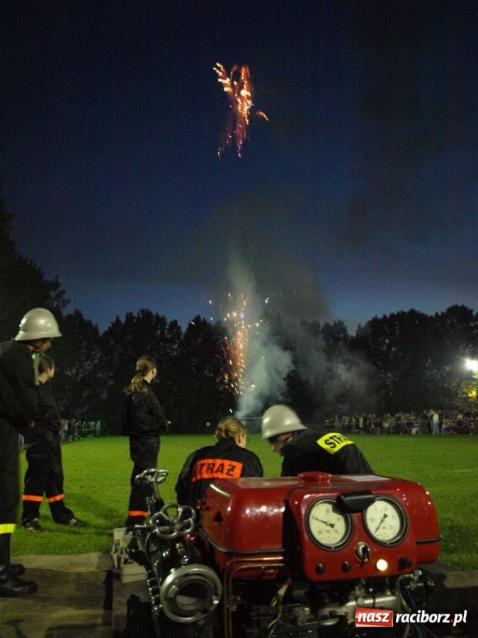 Zdjęcie w galerii na portalu naszraciborz.pl: Strażackie SHOW w Bolesławiu wiadomości z regionu