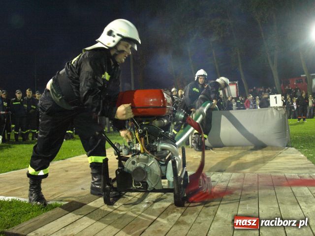 Zdjęcie w galerii na portalu naszraciborz.pl: Strażackie SHOW w Bolesławiu wiadomości z regionu