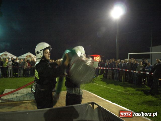 Zdjęcie w galerii na portalu naszraciborz.pl: Strażackie SHOW w Bolesławiu wiadomości z regionu