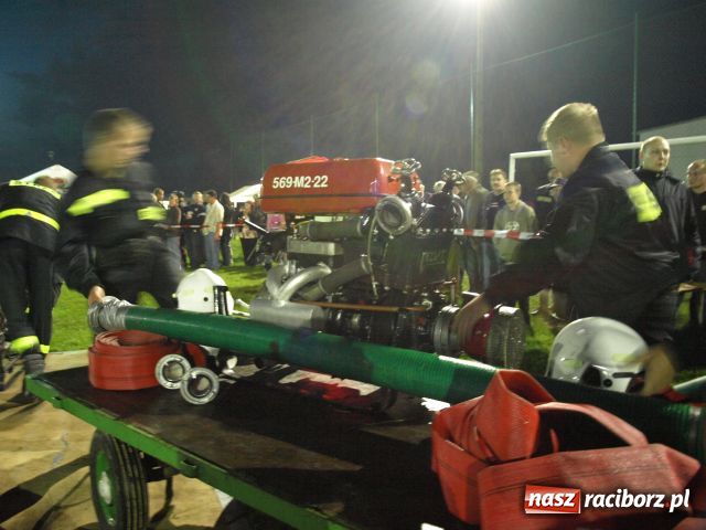 Zdjęcie w galerii na portalu naszraciborz.pl: Strażackie SHOW w Bolesławiu wiadomości z regionu