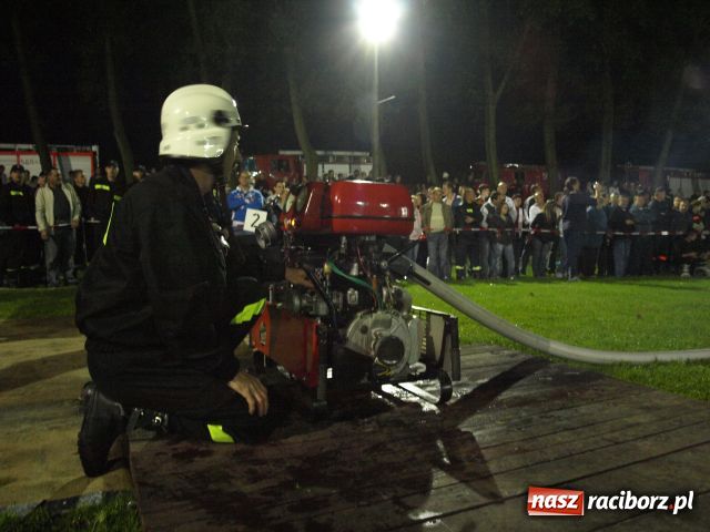 Zdjęcie w galerii na portalu naszraciborz.pl: Strażackie SHOW w Bolesławiu wiadomości z regionu