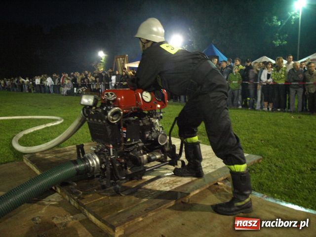 Zdjęcie w galerii na portalu naszraciborz.pl: Strażackie SHOW w Bolesławiu wiadomości z regionu